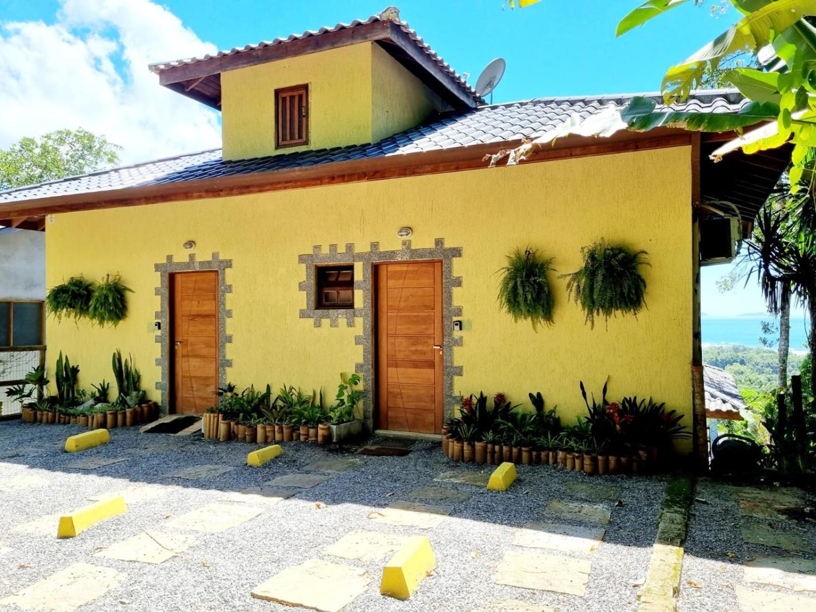 Burung Flats Itamambuca - Hospedagem Com Vista Para O Mar Ubatuba Esterno foto