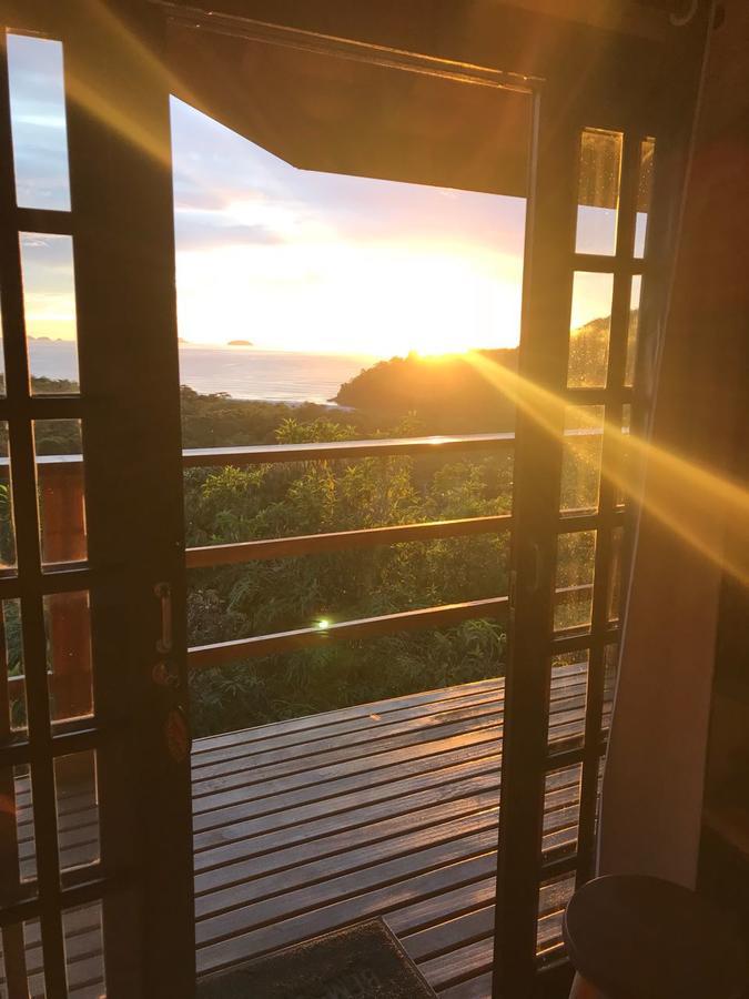 Burung Flats Itamambuca - Hospedagem Com Vista Para O Mar Ubatuba Esterno foto